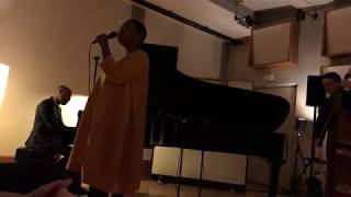 How can I understand loving you the way I do - Cécile Mc Lorin - Session privée Paris