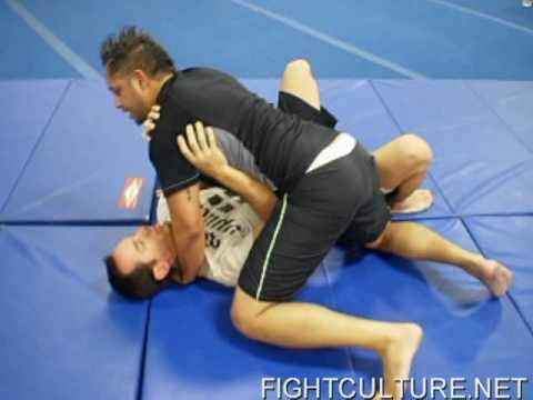 Brazilian Jiujitsu technique: Mount transition