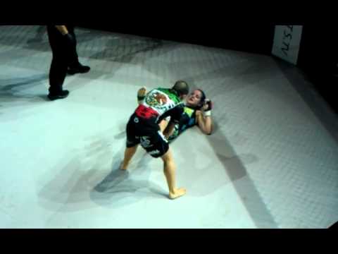 Monica "PUNISHER" EARNSHAW TITLE WINNING FIGHT