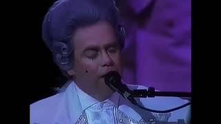 Elton John - Cold as Christmas - Live in Sydney 12/14/1986 (Remastered Video)