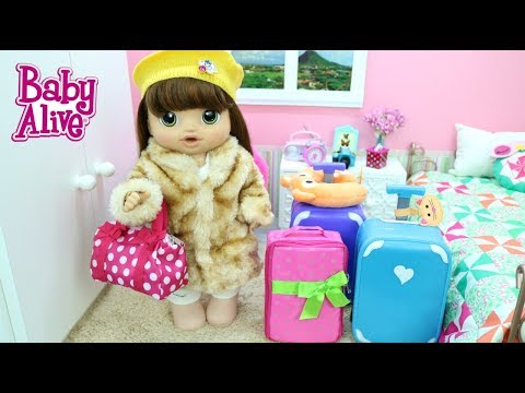 SOPHIA LEVANDO MUITA ROUPA QUENTINHA NA MALA