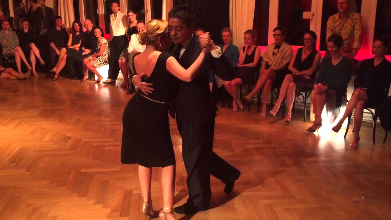 Carlitos Espinoza y Noelia Hurtado 1/5 "Maquillaje" Tango