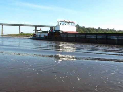 Vorbeifahrt Binnenschiff Hildegard GMS 04018040 zu Berg auf der Hunte