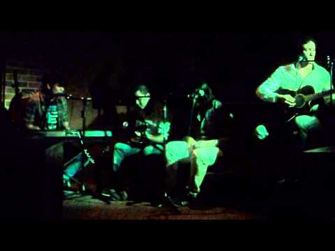 Milenia Vuelve (Acústico en Harmony Bohemia)