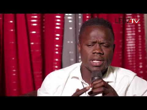 Vidéo: Leep du comédien Idrissa et regardez comment il bègue hilarant Vidéo: Leep du comédien Idrissa et regardez comment il bègue hilarant