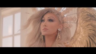 Musik-Video-Miniaturansicht zu Irresistible Songtext von Plastique Tiara