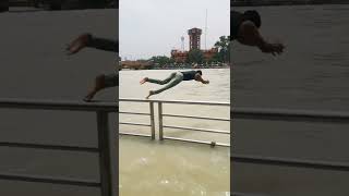 Download lagu Har ki pauri Ghat Haridwar 😍 #shorts #youtubeshorts #ganga #vlogs #haridwar #rishikesh #harkipauri mp3 Download lagu Har ki pauri Ghat Haridwar 😍 #shorts #youtubeshorts #ganga #vlogs #haridwar #rishikesh #harkipauri mp3