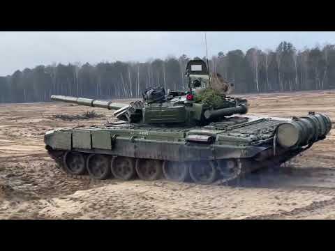 Russian Armed Forces Medley / Попурри на темы армейских песен (Sub Español)