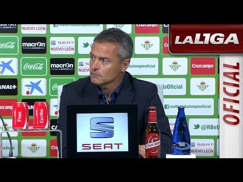 Rueda de Prensa de Escribá tras el Real Betis (1-2) Elche CF - HD