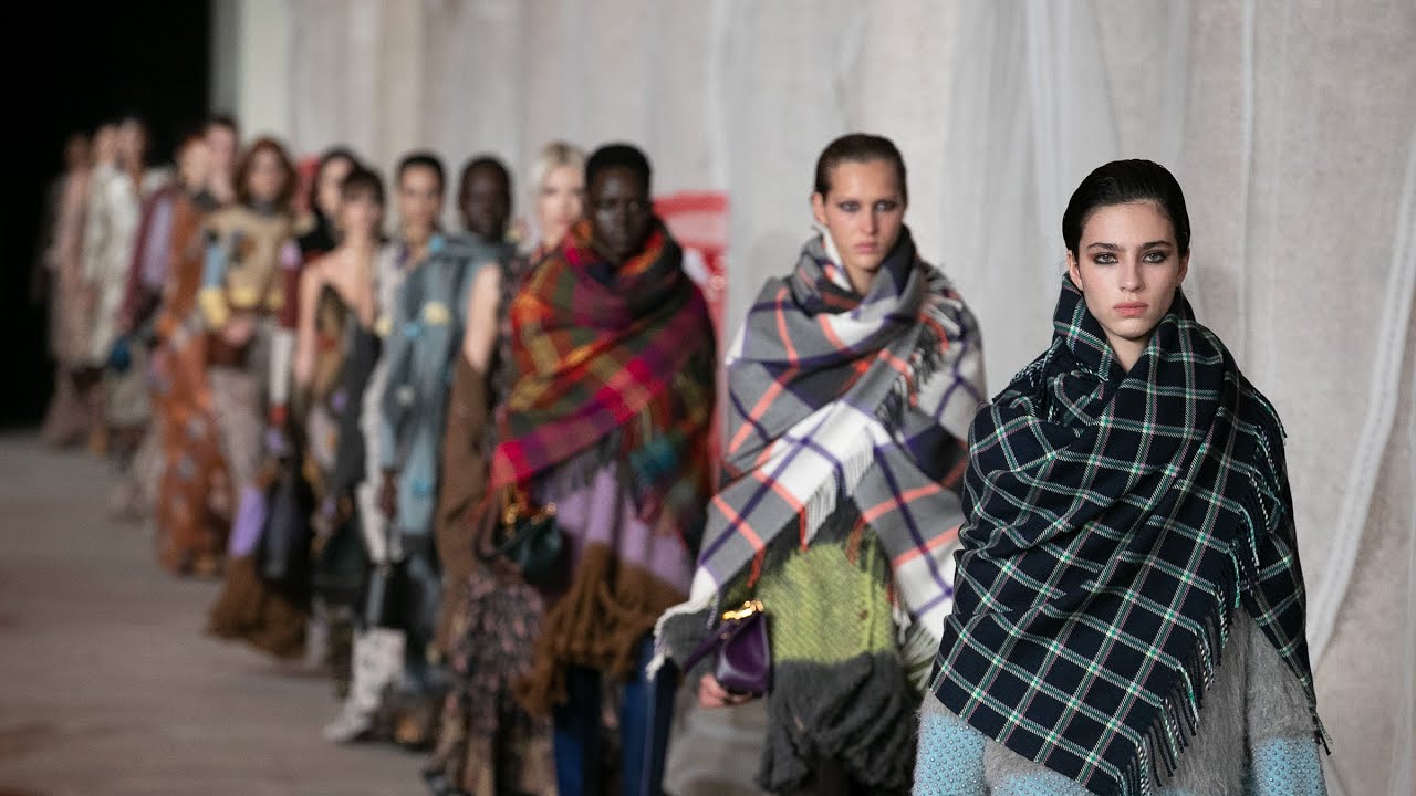 Etro Radical. Women's Fall Winter 2023 fashion show thumnail