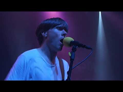 TATA BOJS ♫ Kamarádký ☼TEXT:▼↓▼↓▼☼ La Fabrika Praha 2017