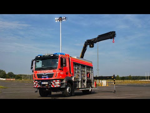[Der technik Gigant vom Airport ✈️] Vorstellung 》RW-K 21/52-1 || Flughafenfeuerwehr BER / FwW