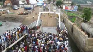 preview picture of video 'The Ferry to Freetown - Sierra Leone'