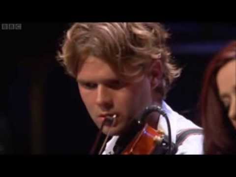 FOLK MUSIC OF PERCY GRAINGER  Shepherd's Hey NORTHERN SINFONIA with smallpiper KATHRYN TICKELL