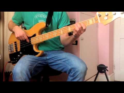 Beginners bass lesson "Triads" One step beyond "Madness"