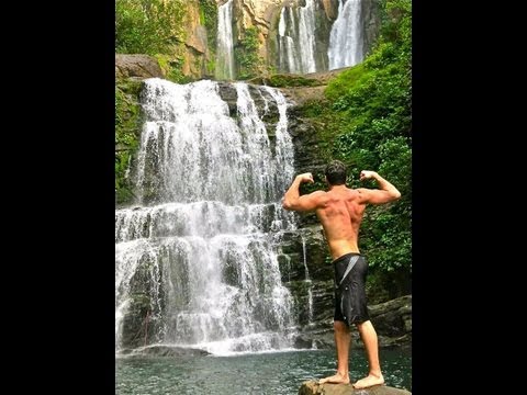 RawBrahs Retreat Attendees Make a VLOG in Costa Rica