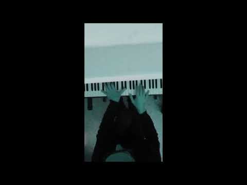 Io vagabondo Piano Performance Video
