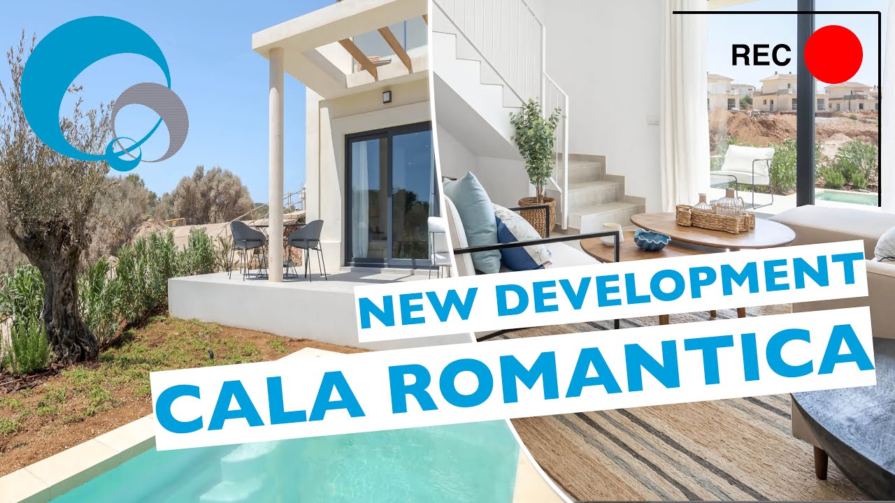 New modern semi-detached house in the beautiful area of Cala Romántica