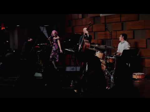 Dawn Weber and Friends perform "Dream a Little Dream of Me" at Jazz at the Bistro