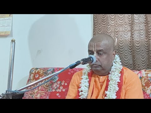 HH Bhakti Prachar Parivrajak Swami Maharaj - Class