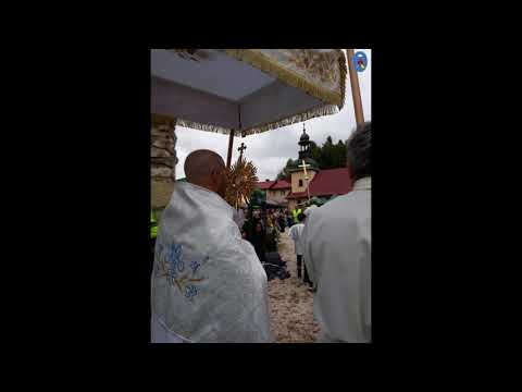 Spotkanie otwarte 16.10.2021 - Uwielbienie, procesja Eucharystyczna (5)