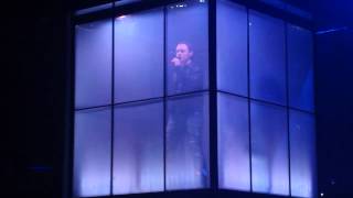 Tiziano Ferro - L&#39;Amore è una Cosa Semplice live HD