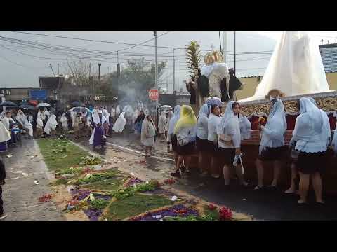 Hacia la Eminencia, con todo y tormenta ⛈️🕯️ – Alotenango 2026