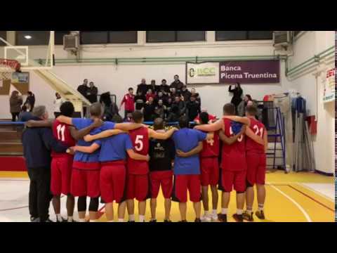 La Squadra canta con i Tifosi