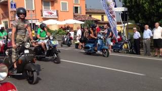 preview picture of video 'Vespa Raduno Ponte Ghiara (Salsomaggiore Terme) 21/07/2013'