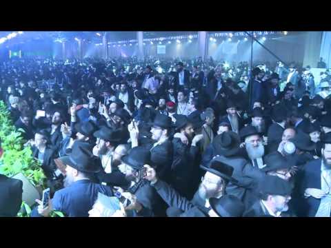 Celebrating with Song and Dance (Kinus Hashluchim 5777/2016)