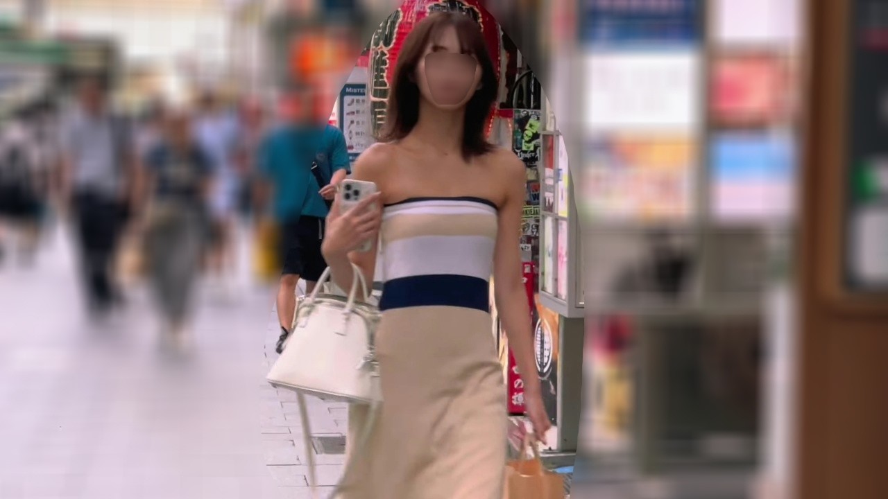 歩道に刻まれる実体のない自由という名の円舞曲　東京街ブラ