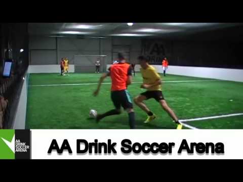 Thibaut Courtois op bezoek in de AA Drink Soccer Arena