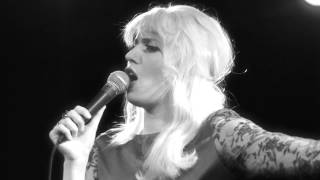 Amanda Jenssen - Illusionist