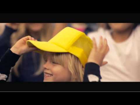 Jef Neve & Pieter Schrevens - Happy (Pharrell cover)