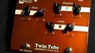 Video thumbnail for Seymour Duncan Twin Tube Classic Preamp / Distortion Pedal by ProGuitarShopDemos