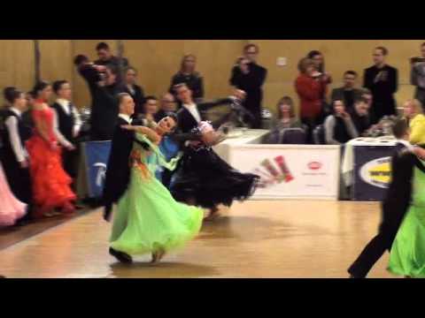 Latvian Standart Championship 2011 Gundars Kalniņš - Madara Freiberga 1.2fin quickstep.wmv