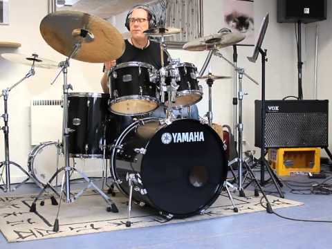 Avantgarde Frills vs. Roughcut.