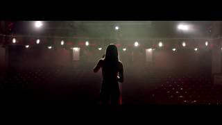 El Mundo Entero – V.Corta – Aitana, Ana Guerra, Agoney, Lola Indigo y Raoul feat. Maikel Delacalle