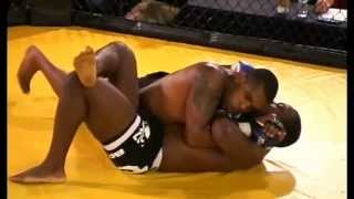 preview picture of video 'Mankato MMA Clay Uddley win via Submission'