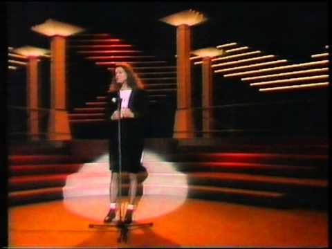 NANCI GRIFFITH - Live! 'From A Distance' The LATE SHOW Irish TV gaye byrne