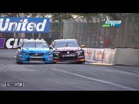 McLaughlin vs Whincup Awesome Finish Race 2 Adelaide 2014 V8 Supercars