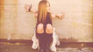 Avril Lavigne - Falling Fast (Lyrics)