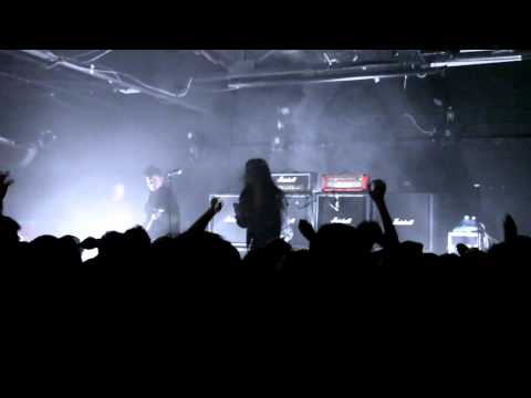 Sleigh Bells - The Clubhouse - Live - Tell 'Em - 1 of 9