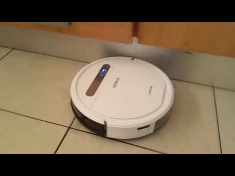 Ecovacs Robotics DEEBOT OZMO 610 in action #robotics #hoovers #tech #ecovacs