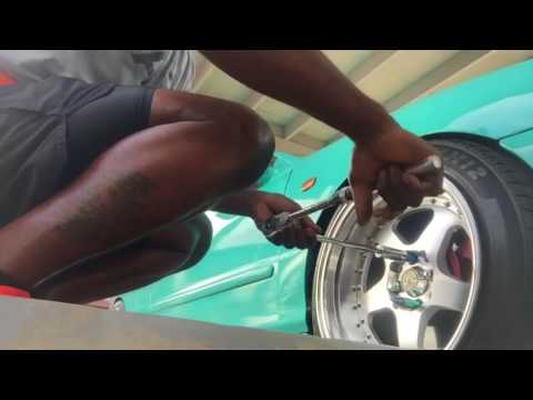 How to install spiked lug nuts?
