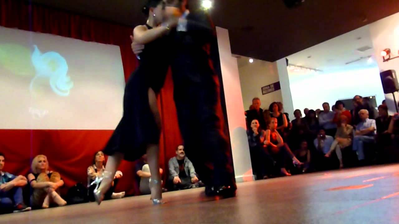 3 Milonga del Patio presenta: Fernando Carrasco & Jimena Hoeffner  "Loca"