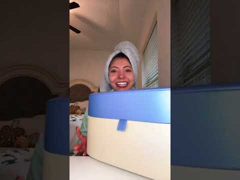 THE COLOR 😍 I am sooo excited!! i will be using this everyday on my hair!!!