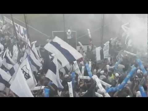 "Indios Kilmes - Entrada vs Santiago Wanderers" Barra: Indios Kilmes &bull; Club: Quilmes