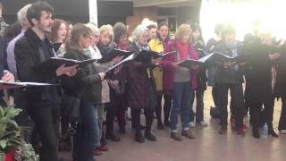 The Glad Community Choir: "Do You Know the Way to San Jose?"