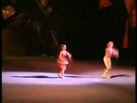 1989 Bolshoi Ballet Nutcracker (excerpts 5/12) by Grigorovich/Tchaikovsky - Spanish Dolls